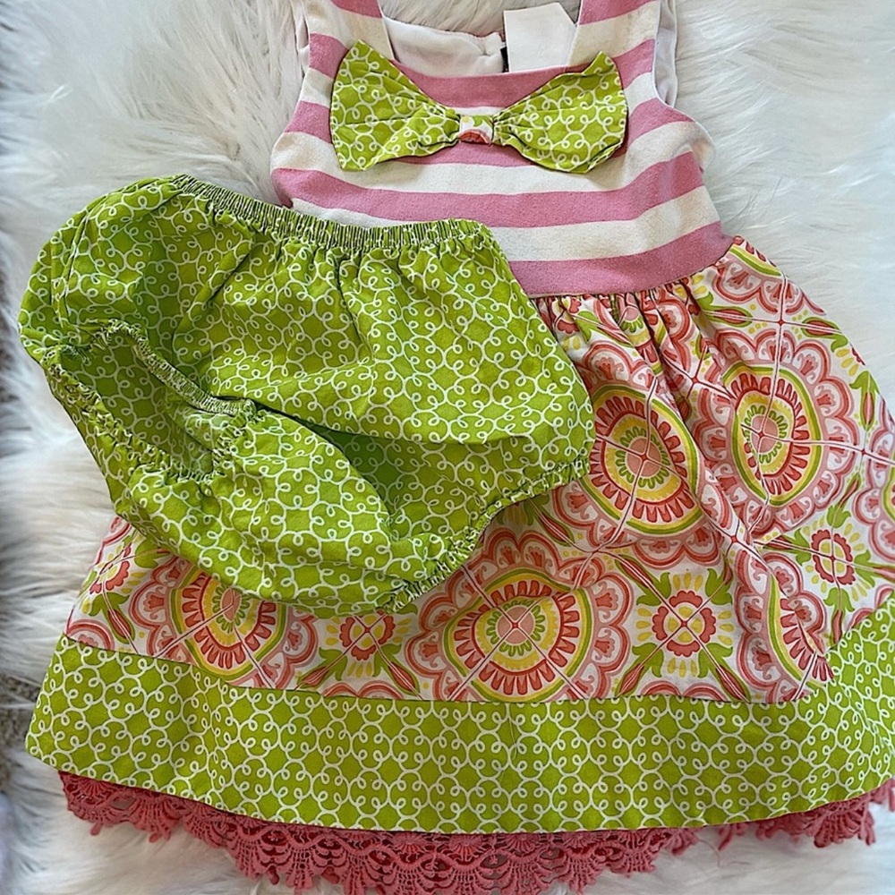 💜 5 for $25 or 3 for $18 Counting Daisies pink and green dress and bloom…